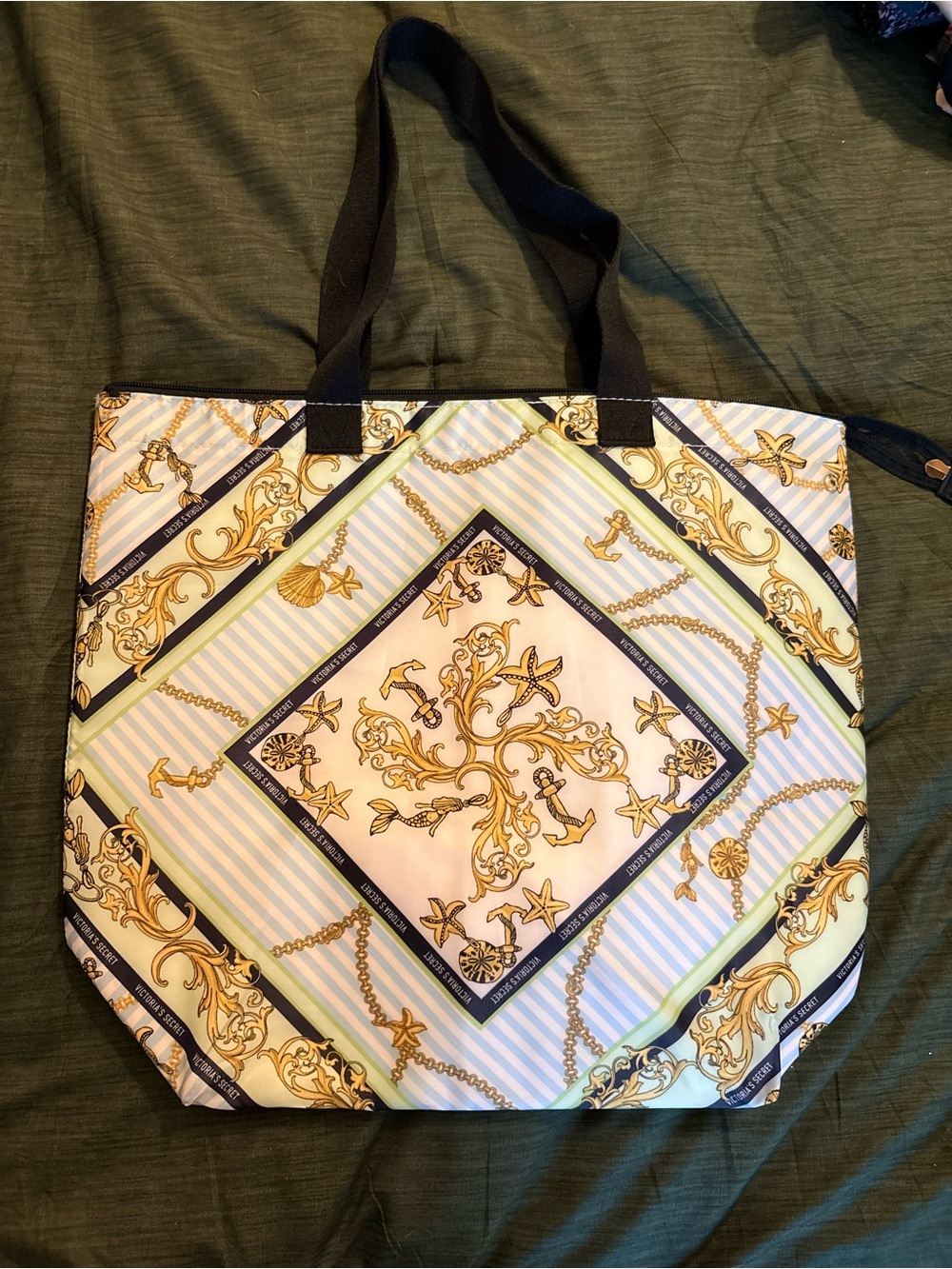 VS Vintage Printed Nautical Scarf-Style Cooler Tote Bag in White and Gold